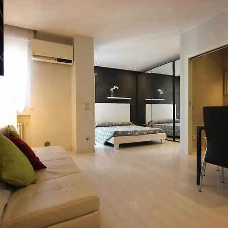 Vr - Monolocale Prosecco アパート *